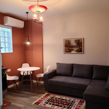 Travelers' Korca Home 外观 照片