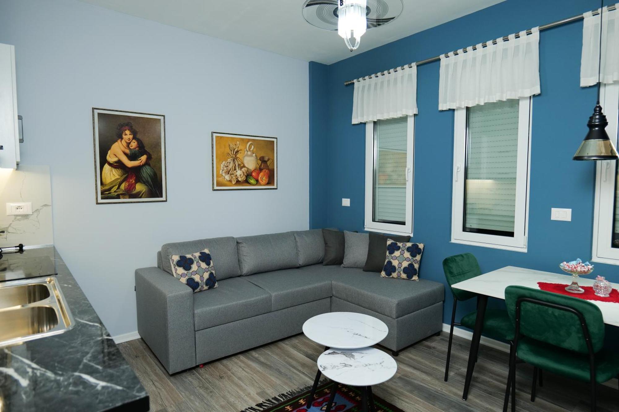 Travelers' Korca Home 外观 照片