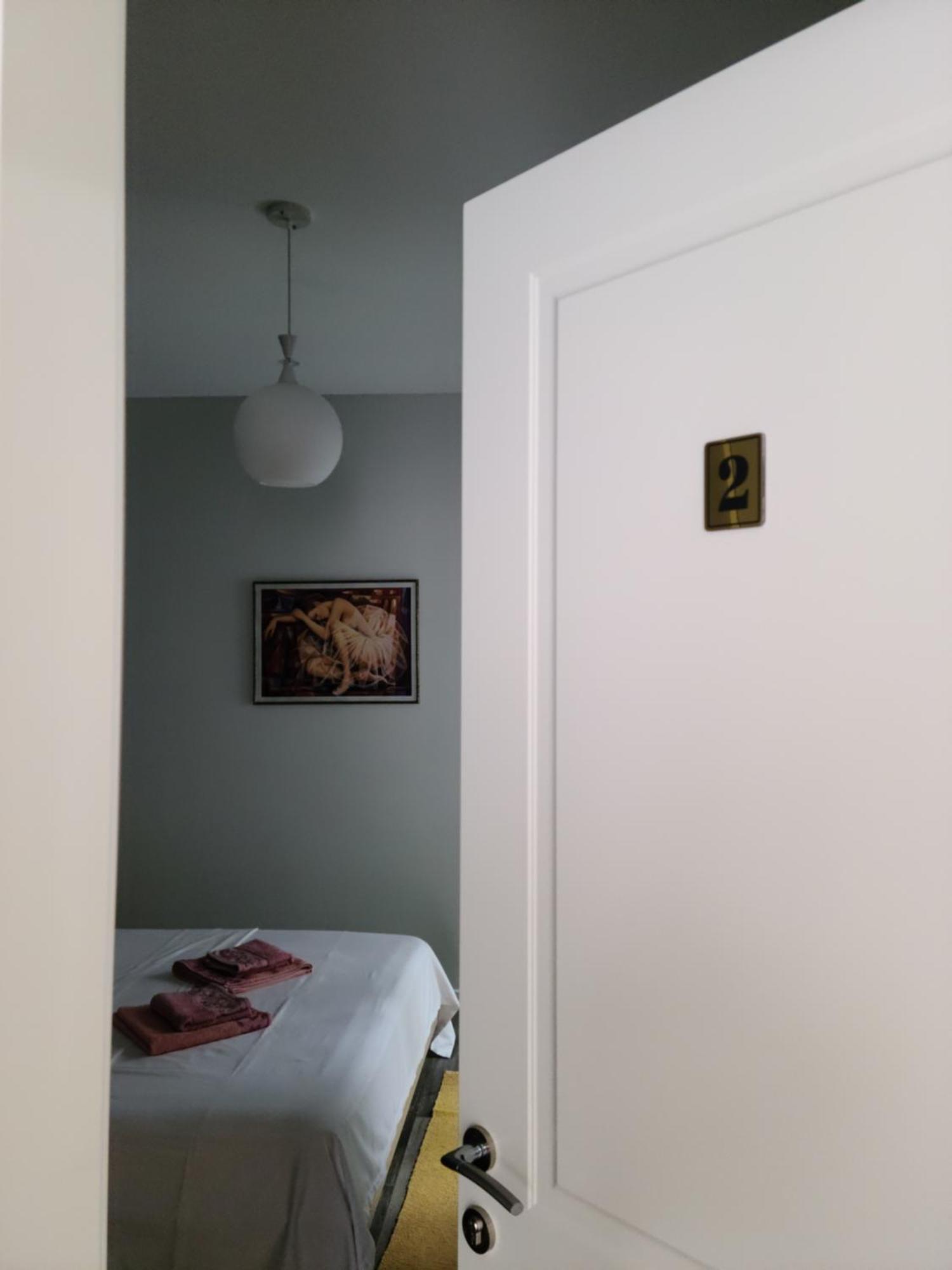 Travelers' Korca Home 外观 照片