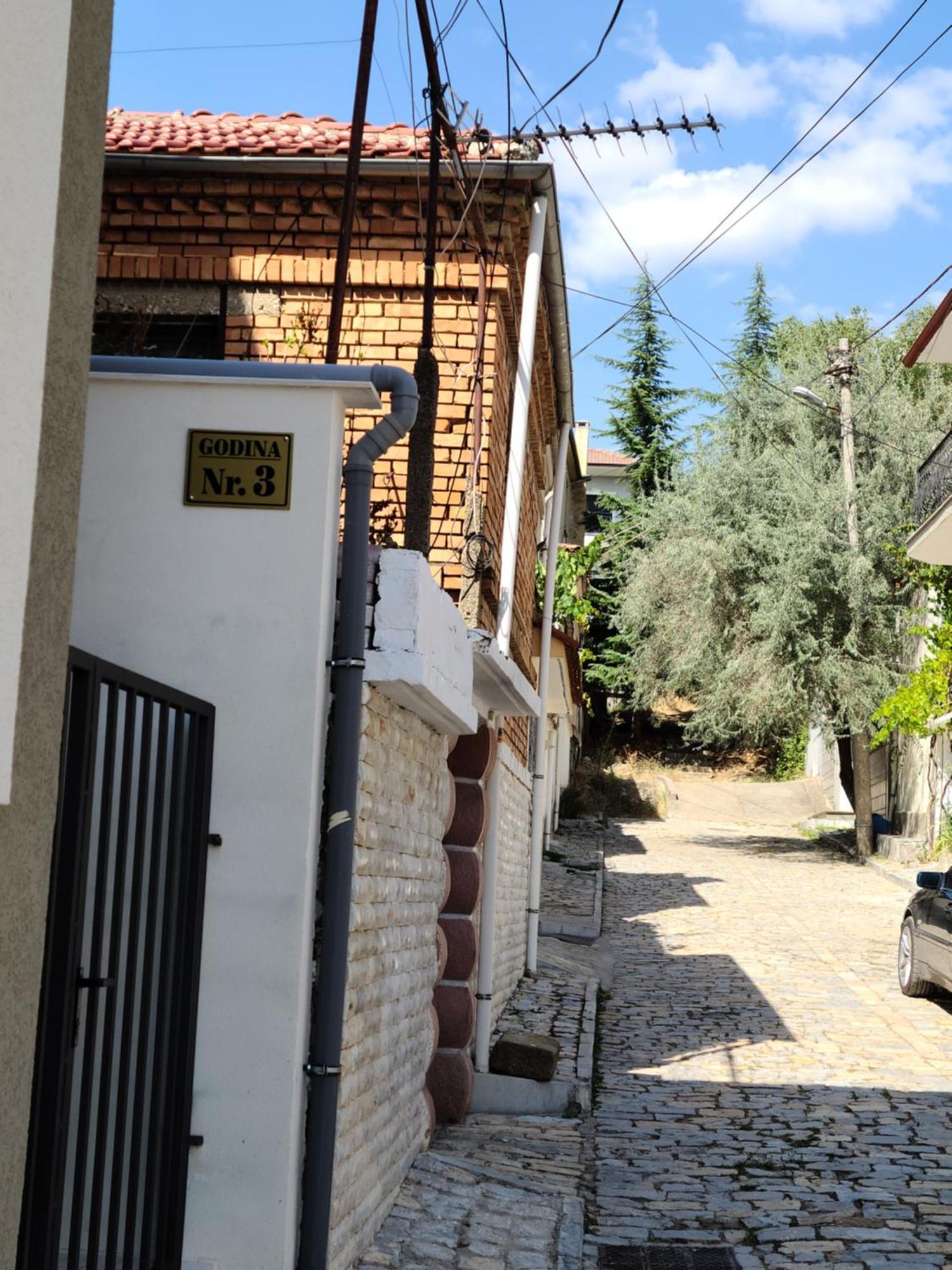Travelers' Korca Home 外观 照片